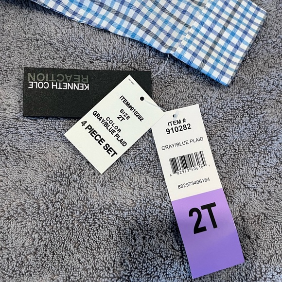 Kenneth Cole Reaction 4 Piece Set Size: 2T - Picture 4 of 6